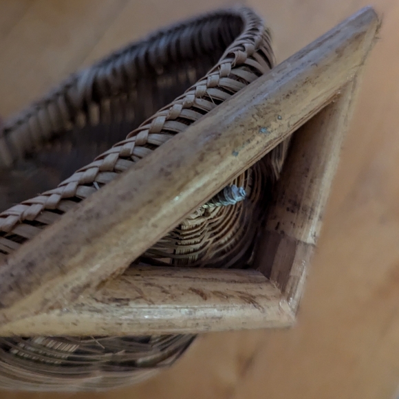 Woven Wicker Straw Baskets Wall Wooden Mount Set of Three Home Decor - Picture 9 of 11